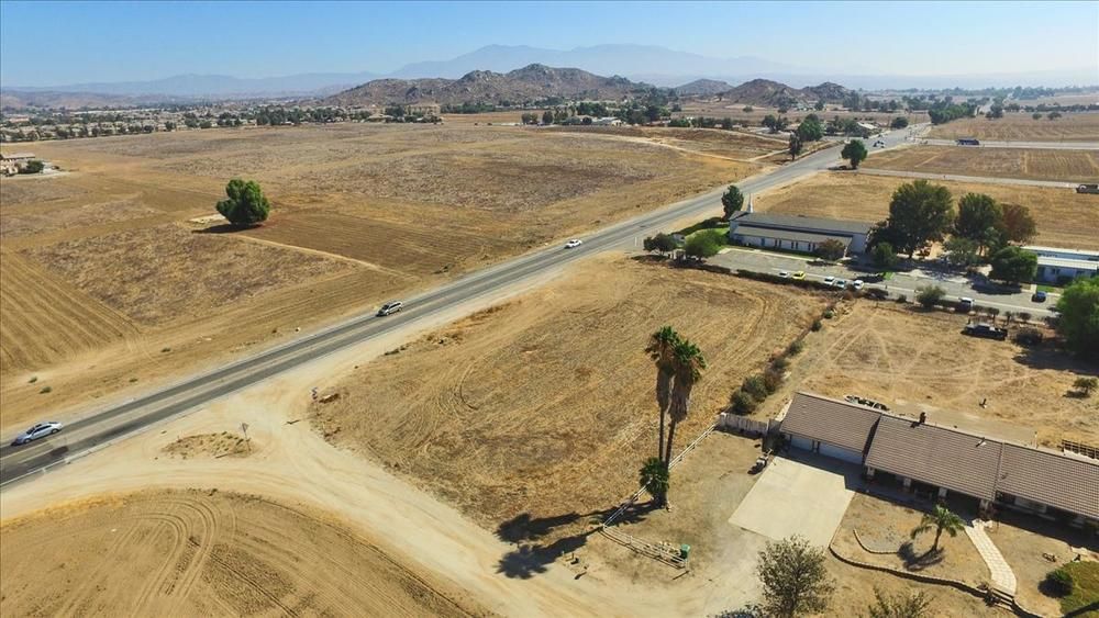 Blue Ribbon Ln: 14050 Blue Ribbon Ln, Moreno Valley, CA 92555